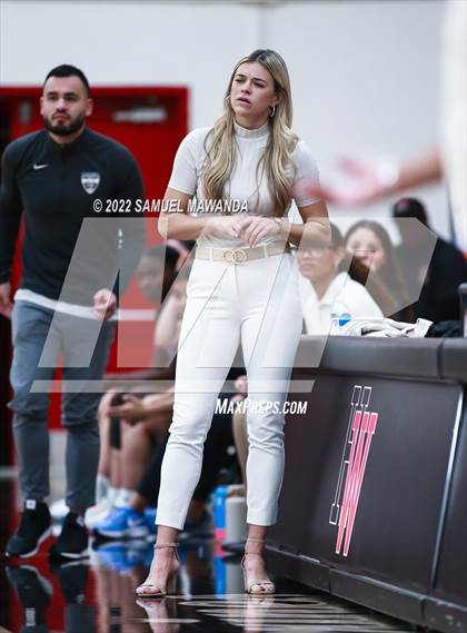 Thumbnail 2 in Clovis North vs Centennial (Harvard-Westlake Invitational Classic) photogallery.