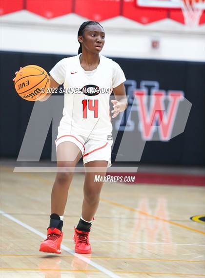 Thumbnail 2 in Clovis North vs Centennial (Harvard-Westlake Invitational Classic) photogallery.