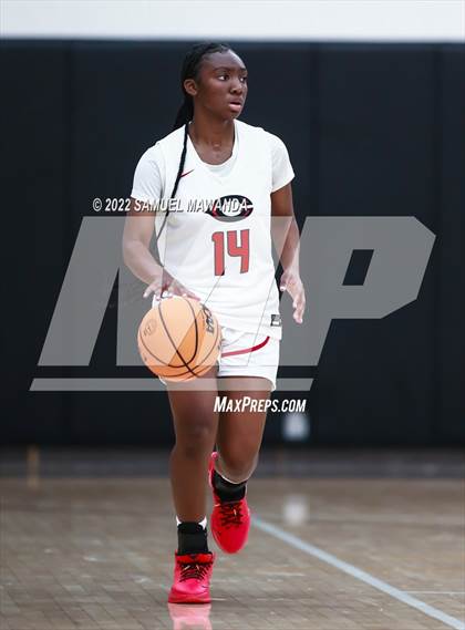 Thumbnail 2 in Clovis North vs Centennial (Harvard-Westlake Invitational Classic) photogallery.