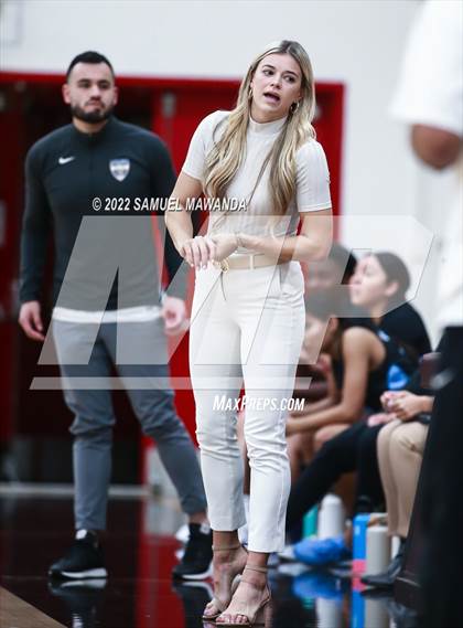 Thumbnail 3 in Clovis North vs Centennial (Harvard-Westlake Invitational Classic) photogallery.