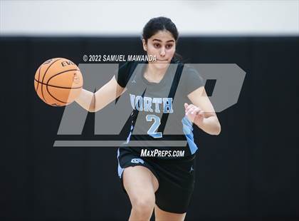 Thumbnail 3 in Clovis North vs Centennial (Harvard-Westlake Invitational Classic) photogallery.