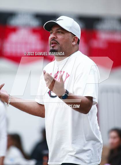 Thumbnail 1 in Clovis North vs Centennial (Harvard-Westlake Invitational Classic) photogallery.