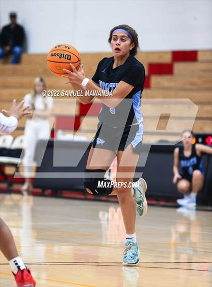 Thumbnail 2 in Clovis North vs Centennial (Harvard-Westlake Invitational Classic) photogallery.