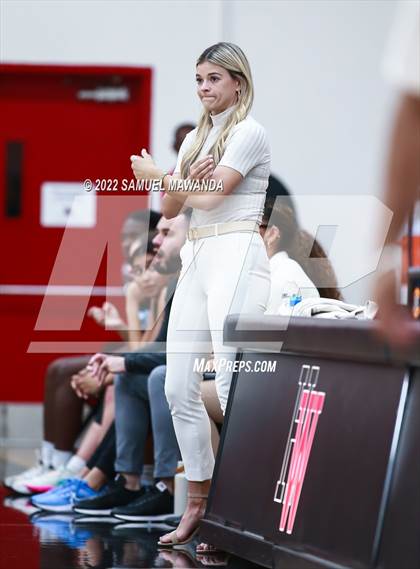 Thumbnail 2 in Clovis North vs Centennial (Harvard-Westlake Invitational Classic) photogallery.