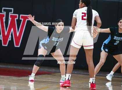 Thumbnail 1 in Clovis North vs Centennial (Harvard-Westlake Invitational Classic) photogallery.