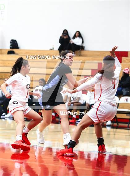 Thumbnail 3 in Clovis North vs Centennial (Harvard-Westlake Invitational Classic) photogallery.