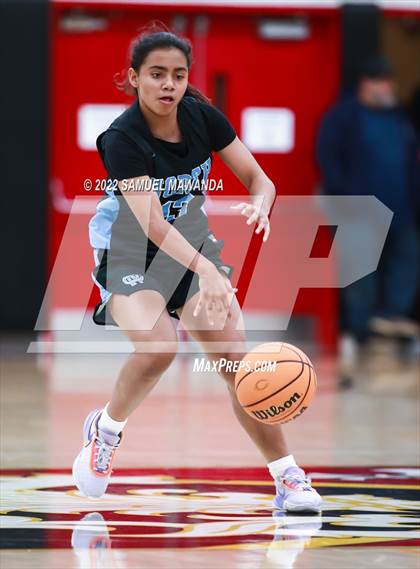 Thumbnail 1 in Clovis North vs Centennial (Harvard-Westlake Invitational Classic) photogallery.
