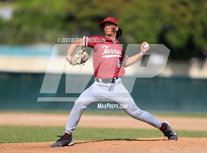 Thumbnail 1 in Hoover @ Torres photogallery.