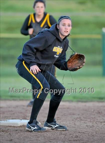 Thumbnail 2 in Whitney vs Del Oro (Victory Pre-Season Tournament) photogallery.