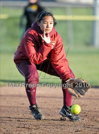 Thumbnail 3 in Whitney vs Del Oro (Victory Pre-Season Tournament) photogallery.