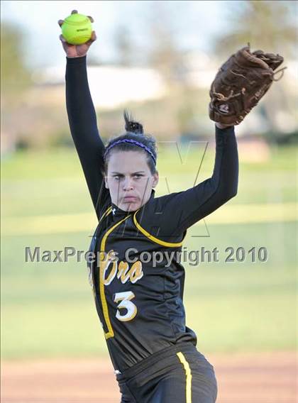 Thumbnail 1 in Whitney vs Del Oro (Victory Pre-Season Tournament) photogallery.