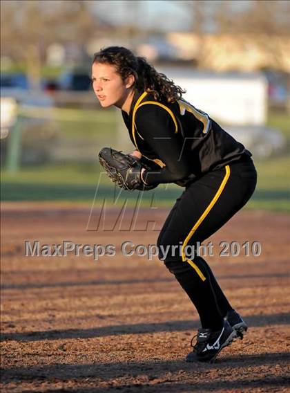 Thumbnail 2 in Whitney vs Del Oro (Victory Pre-Season Tournament) photogallery.