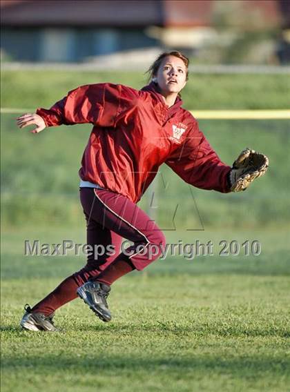 Thumbnail 1 in Whitney vs Del Oro (Victory Pre-Season Tournament) photogallery.
