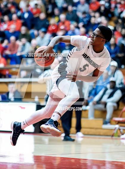 Thumbnail 2 in Hammond Morton vs. Hammond Central (IHSAA 4A S1 Round 2) photogallery.