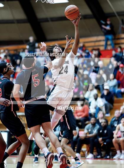 Thumbnail 2 in Hammond Morton vs. Hammond Central (IHSAA 4A S1 Round 2) photogallery.