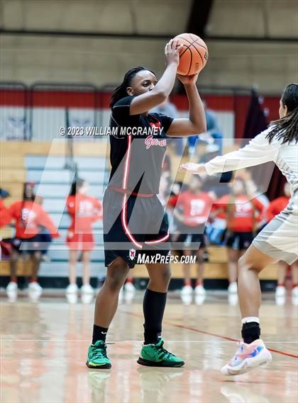 Thumbnail 3 in Hammond Morton vs. Hammond Central (IHSAA 4A S1 Round 2) photogallery.