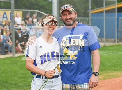 Thumbnail 3 in Klein Oak vs Klein photogallery.