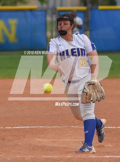 Thumbnail 1 in Klein Oak vs Klein photogallery.