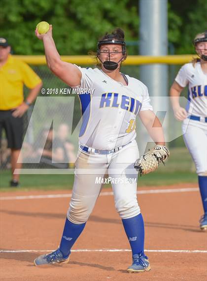 Thumbnail 1 in Klein Oak vs Klein photogallery.