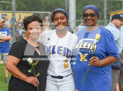 Thumbnail 2 in Klein Oak vs Klein photogallery.