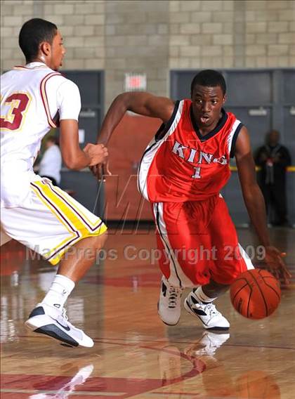 Thumbnail 1 in Ocean View vs. King (Nike Extravaganza) photogallery.
