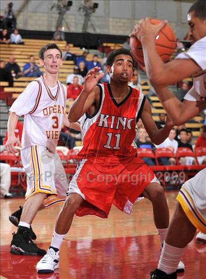 Thumbnail 2 in Ocean View vs. King (Nike Extravaganza) photogallery.