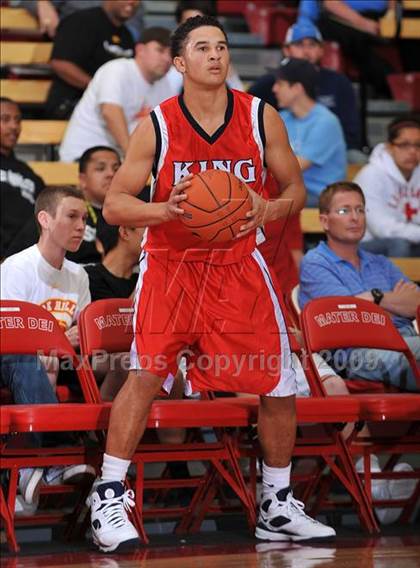 Thumbnail 3 in Ocean View vs. King (Nike Extravaganza) photogallery.