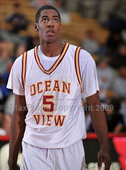 Thumbnail 1 in Ocean View vs. King (Nike Extravaganza) photogallery.