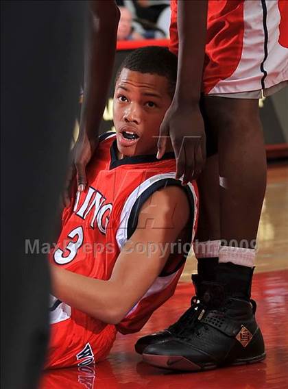 Thumbnail 2 in Ocean View vs. King (Nike Extravaganza) photogallery.
