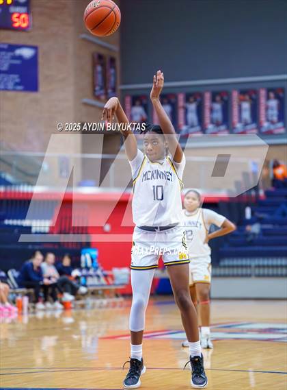 Thumbnail 1 in Wakeland vs. McKinney (Allen Hoopfest Basketball Tournament) photogallery.