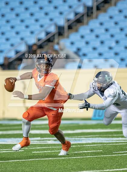 Thumbnail 3 in Leesville Road vs. Zebulon B. Vance (NCHSAA 4AA Final) photogallery.