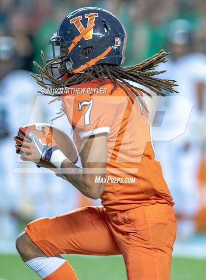 Thumbnail 2 in Leesville Road vs. Zebulon B. Vance (NCHSAA 4AA Final) photogallery.