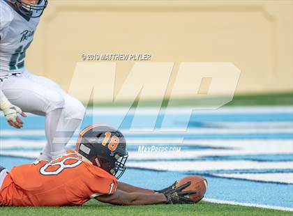 Thumbnail 2 in Leesville Road vs. Zebulon B. Vance (NCHSAA 4AA Final) photogallery.