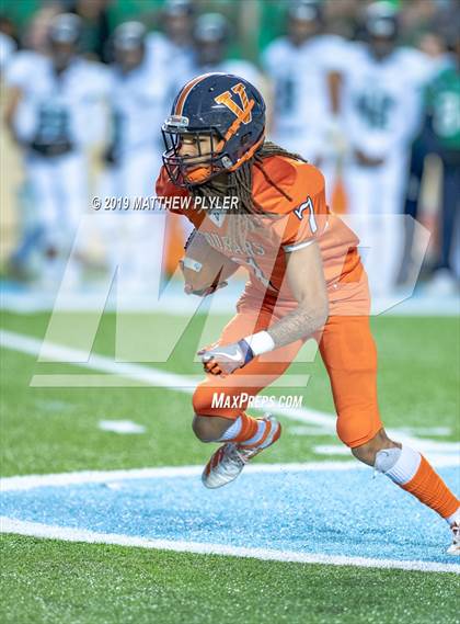 Thumbnail 3 in Leesville Road vs. Zebulon B. Vance (NCHSAA 4AA Final) photogallery.