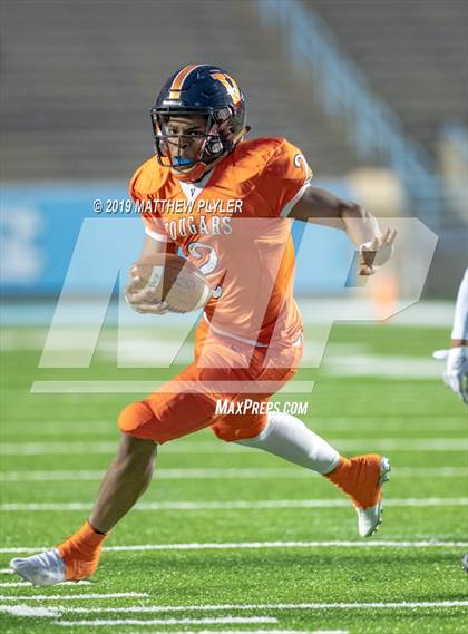 Thumbnail 3 in Leesville Road vs. Zebulon B. Vance (NCHSAA 4AA Final) photogallery.