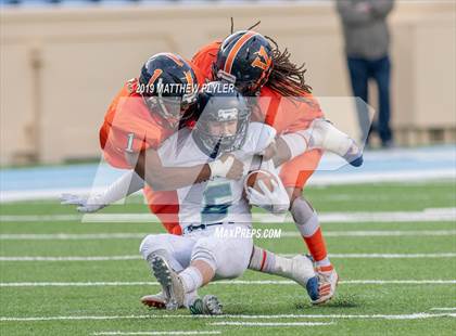 Thumbnail 3 in Leesville Road vs. Zebulon B. Vance (NCHSAA 4AA Final) photogallery.