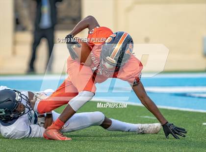 Thumbnail 1 in Leesville Road vs. Zebulon B. Vance (NCHSAA 4AA Final) photogallery.