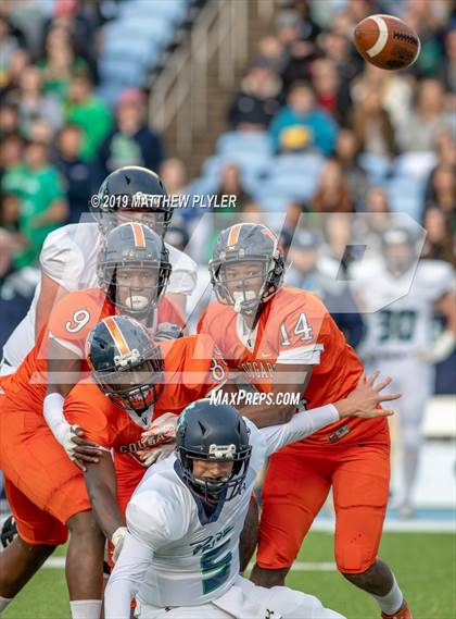 Thumbnail 2 in Leesville Road vs. Zebulon B. Vance (NCHSAA 4AA Final) photogallery.