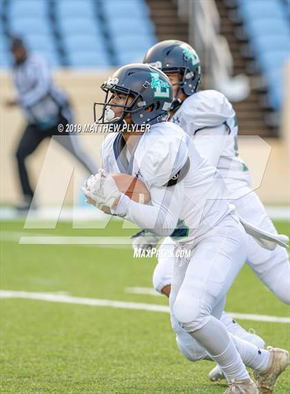 Thumbnail 2 in Leesville Road vs. Zebulon B. Vance (NCHSAA 4AA Final) photogallery.