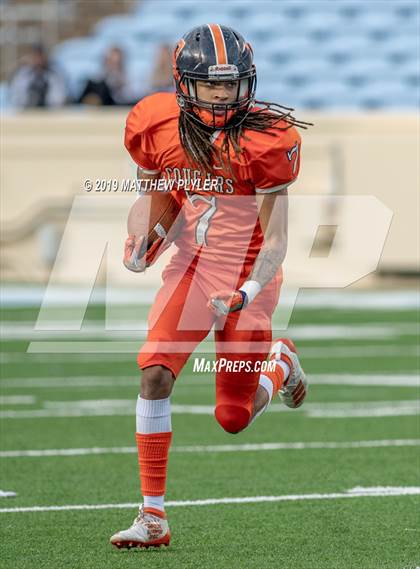 Thumbnail 3 in Leesville Road vs. Zebulon B. Vance (NCHSAA 4AA Final) photogallery.