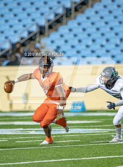Thumbnail 2 in Leesville Road vs. Zebulon B. Vance (NCHSAA 4AA Final) photogallery.