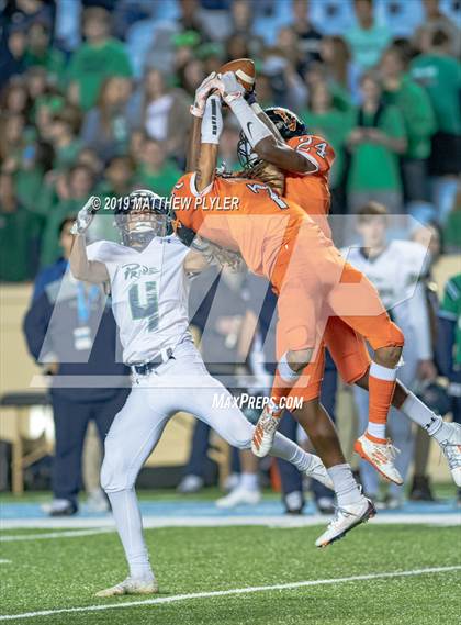 Thumbnail 1 in Leesville Road vs. Zebulon B. Vance (NCHSAA 4AA Final) photogallery.