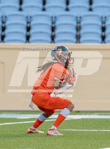 Thumbnail 2 in Leesville Road vs. Zebulon B. Vance (NCHSAA 4AA Final) photogallery.