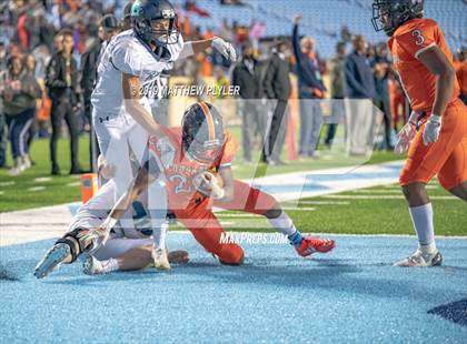 Thumbnail 2 in Leesville Road vs. Zebulon B. Vance (NCHSAA 4AA Final) photogallery.
