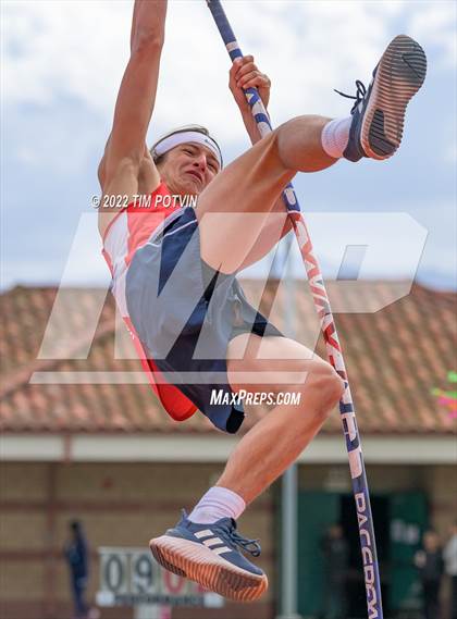 Thumbnail 2 in Roosevelt Invitational photogallery.