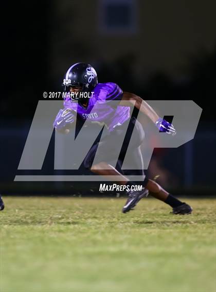 Thumbnail 2 in King vs. Spoto photogallery.