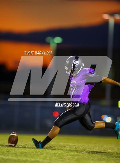 Thumbnail 3 in King vs. Spoto photogallery.