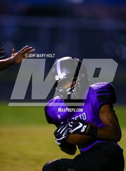 Thumbnail 3 in King vs. Spoto photogallery.