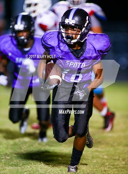 Thumbnail 3 in King vs. Spoto photogallery.