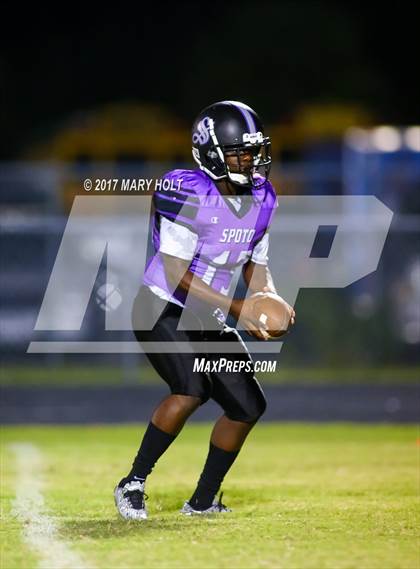 Thumbnail 2 in King vs. Spoto photogallery.